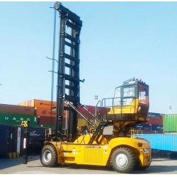 港口專用設(shè)備（正面吊、集卡、堆高機(jī)）系列電機(jī)